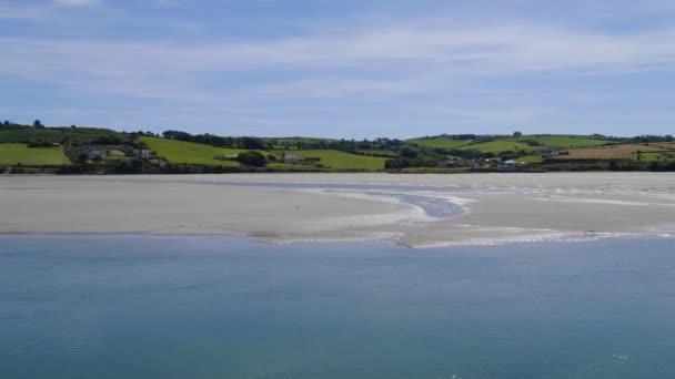 アイルランドの大西洋岸の干潮 沿岸の風景 サンディ コースト — ストック動画