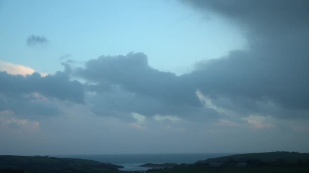 Dark Morning Sky Irish Coastal Countryside Timelapse Video — 비디오