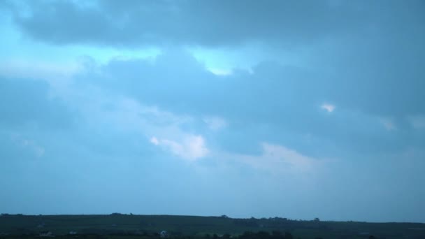 Irish Cloudscapes Time Lapse Video Moving Clouds Charming Countryside — Vídeos de Stock