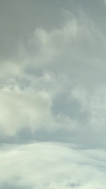 Časoprostorový Záběr Rychle Rozvíjejících Mraků Obloze Ohromující Scenérie Svislé Video — Stock video