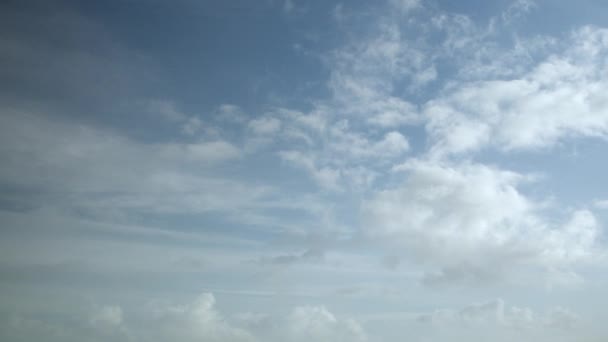 空の雲 ビデオのタイムラプス 背景としての空 — ストック動画