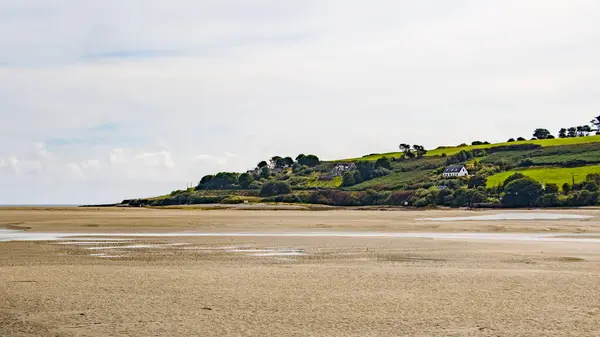 여름날 해변입니다 아일랜드의해 — 스톡 사진