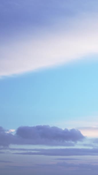Wspaniały Widok Niekończące Się Błękitne Niebo Białymi Chmurami Poruszającymi Się — Wideo stockowe