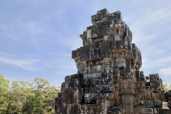 Незаконченная Каменная Башня Древнего Кхмерского Храма Кео — стоковое фото