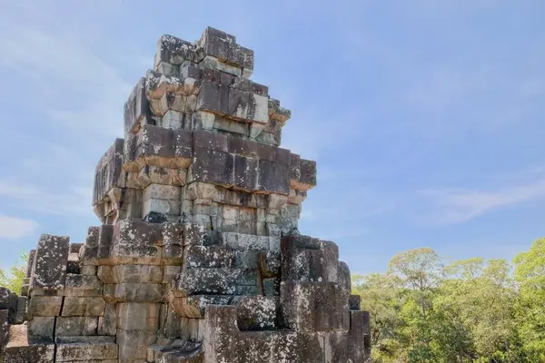 Изображение Неполной Каменной Башни Древнем Храме Кео Кхмер — стоковое фото