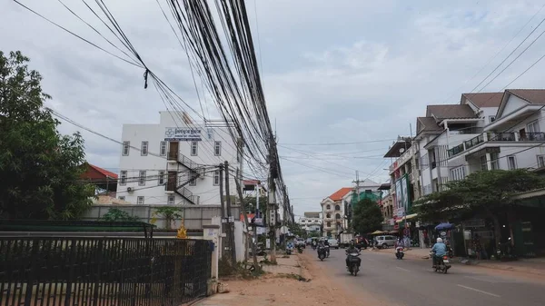 Siem Reap Cambodia December 2018 一张照片 拍摄了晚上在通往柬埔寨暹粒的路上繁忙的亚洲街道交通 — 图库照片