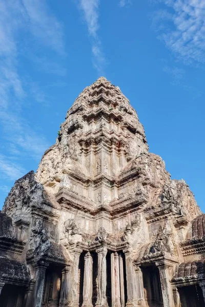 Torre Histórica Angkor Wat Sob Céu Azul — Fotografia de Stock