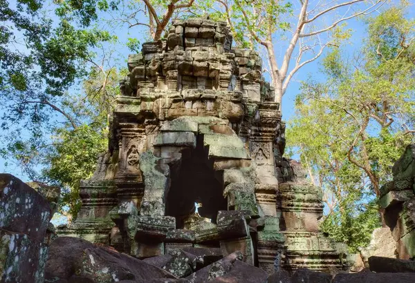 Una Imagen Que Muestra Edificio Piedra Medieval Khmer Ruinas Enclavado — Foto de Stock