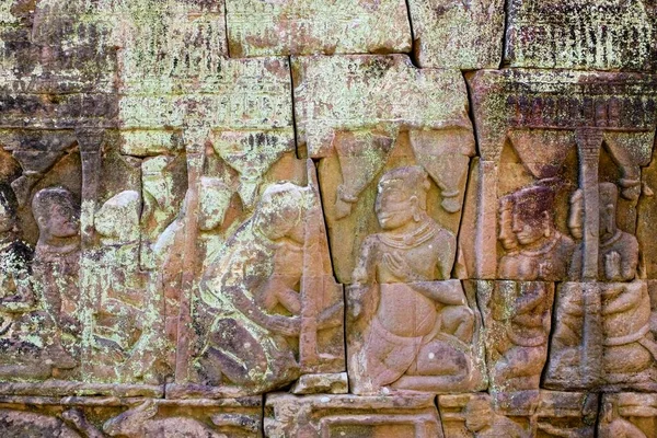Kmer Bayon Temple 고대얕은 부조들에 역사적 신화적 주제들의 이미지 — 스톡 사진