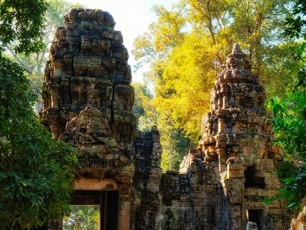 Herfstallure Schilderachtige Oude Torens Van Preah Khan Het Cambodjaanse Boslandschap — Stockfoto