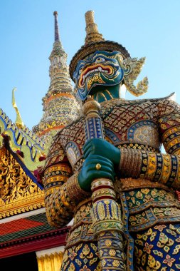 Wat Phra Kaew 'deki Şeytan Koruyucusu (Zümrüt Buddha Tapınağı), Bangkok' taki Büyük Saray.
