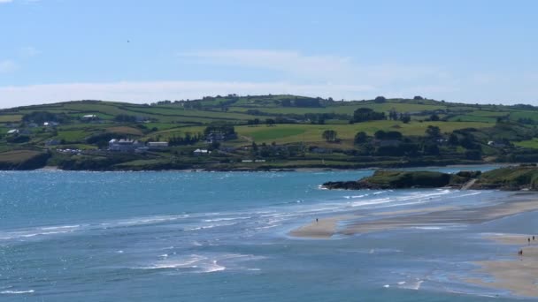 Oszałamiająca Irlandzka Plaża Inchydoney Hrabstwie Cork Szczyci Się Oszałamiającymi Turkusowymi — Wideo stockowe