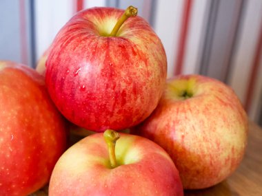 Mutfak Elması Kullanımı. Elmalar mutfak için hazır, yemek tarifleri için mükemmel..