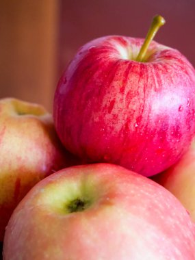 Vitamin zengini elmalar. Elmalar vitamin dolu, sağlıklı gıda kampanyaları için mükemmel..