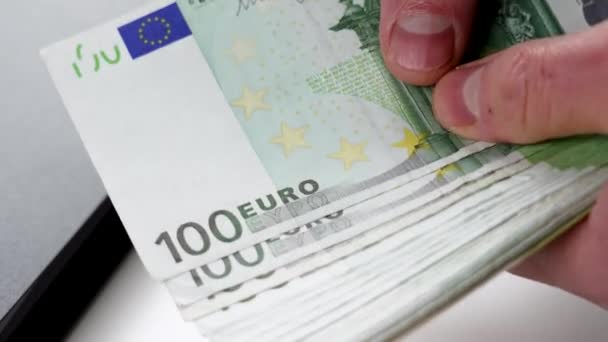 Банкноты Евро Руках Деньги Закрываются — стоковое видео