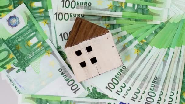Modelul Casei Grămadă Bani Europeni Conceptul Profit Din Investiții Construcții — Videoclip de stoc