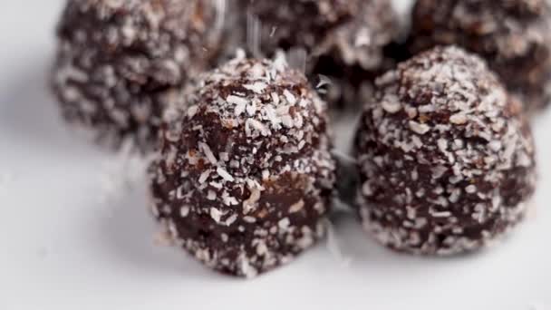 Truffes Chocolat Maison Avec Copeaux Noix Coco Tombants Cuisiner Des — Video