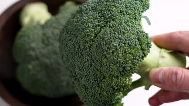 Frischer Brokkoli Kochhand Kochen Von Rohen Grünen Pflanzlichen Zutaten Gesunde — Stockvideo