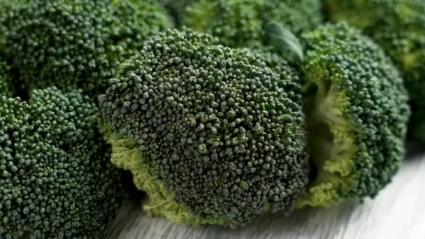 Biologische Rauwe Broccoli Groene Rauwe Kruisbloemige Groenten Gezond Levensstijl Concept — Stockvideo