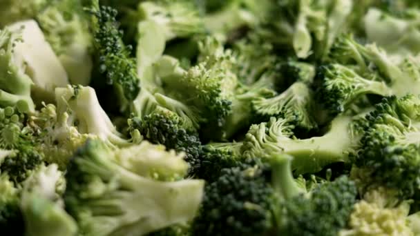 Čerstvě Nasekaná Zeleninová Brokolice Zelené Syrové Krucifery Zdravý Životní Styl — Stock video