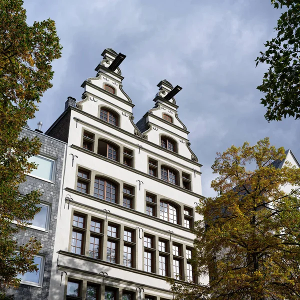 Történelmi Gaffelhaus Származó 1580 Legrégebbi Ház Alter Markt Kölnben — Stock Fotó