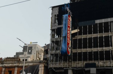 Ukrayna 'da savaş. Rus füze saldırısının sonuçları. Şehir merkezinde yıkım ve hasar. Kyiv, Ukrayna, Ekim 2022