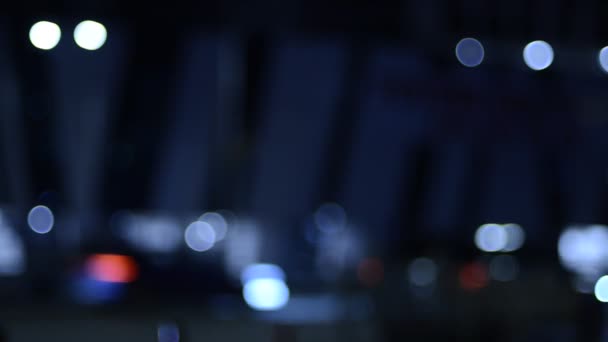 Záběry Semaforů Městě Noci — Stock video