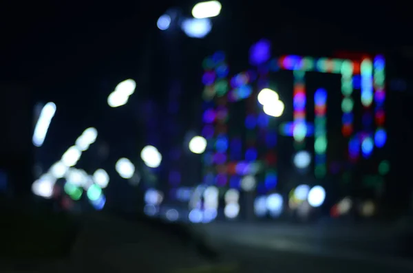 Foto Semáforos Ciudad Por Noche —  Fotos de Stock