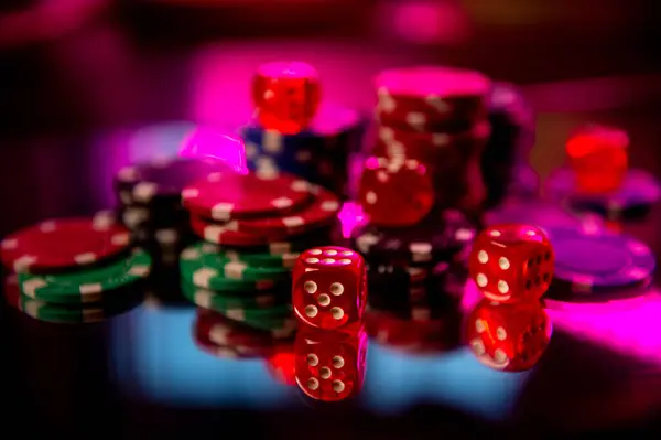 Casino Poker Game Pieces Dice Table Game Chips Betting Gambling — Stock Photo, Image