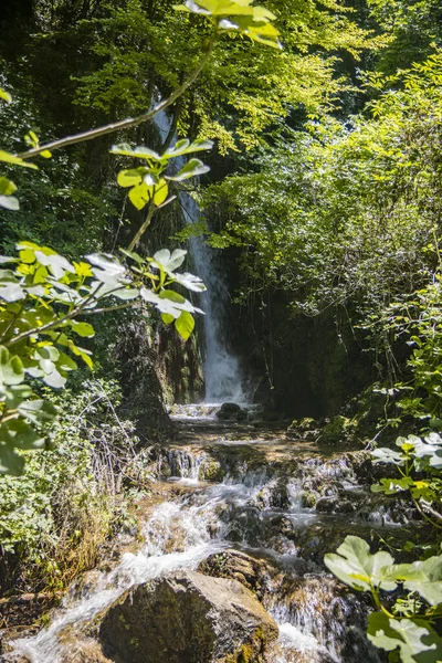 stock image The amazing waterfalls of Altolina, formed by the Menotre river. In Pale, a small village fraction of Foligno, province of Perugia, Umbria, Italy.