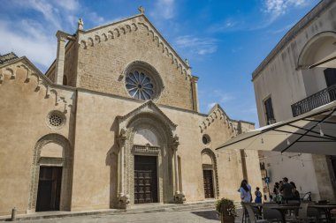 20 Ağustos 2023 - Galatina, Lecce, Puglia, İtalya. Salento 'daki antik bir köy. Güzel freskleriyle Santa Caterina d 'Alessandria' nın antik Bazilikası. Büyük barok geçidi..