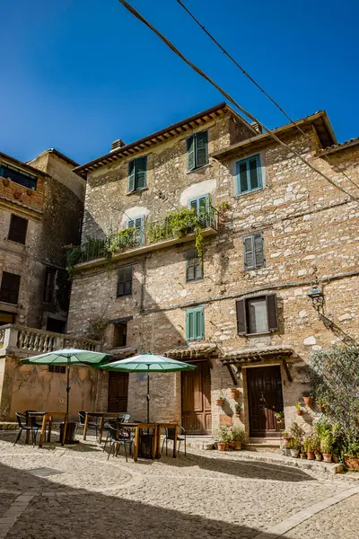 stock image A glimpse of the ancient medieval village of Casperia, in the province of Rieti, Italy. The old stone and brick buildings and cobblestone streets.