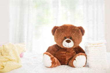 Doldurulmuş yumuşak oyuncak bebek bezi yığını