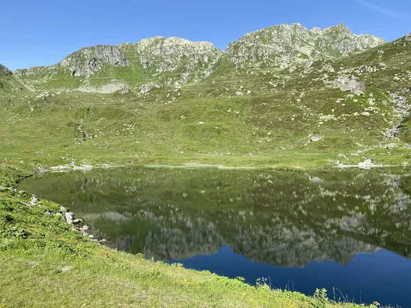 Sommerstimmung Rodont See Schweizer Alpenraum Gotthardpass Airolo Kanton Tessin Tessin — Stockfoto