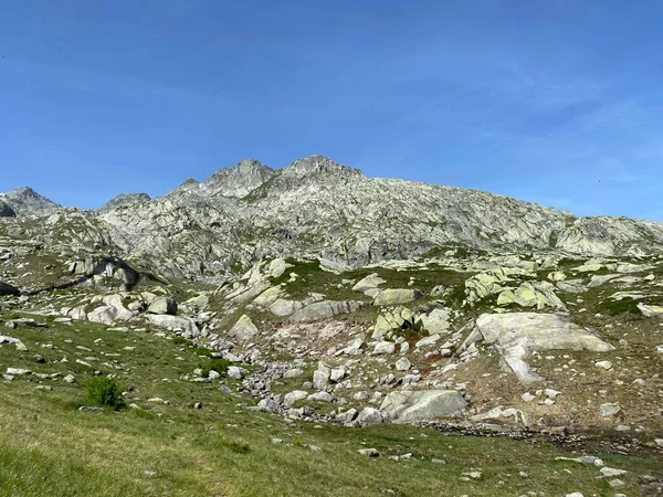 Cime Rocciose Nel Massiccio Delle Alpi Svizzere Sopra Passo Del — Foto Stock