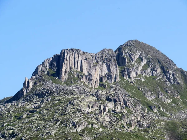 Pico Blauberg 2729 Maciço Dos Alpes Suíços Área Montanha Gotthard — Fotografia de Stock