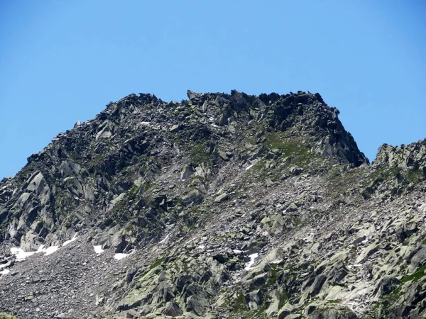 Skalisty Szczyt Górski Pizzo Della Valletta 2726 Masywie Alp Szwajcarskich — Zdjęcie stockowe