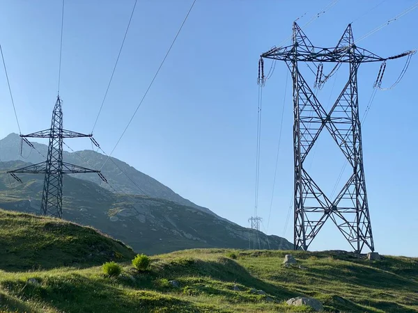 Gotthard风电场或Windpark Gotthard以及瑞士Airolo Schweiz Gotthard山口高山地区的能源之路 Der Pfad Der Energy Gie — 图库照片