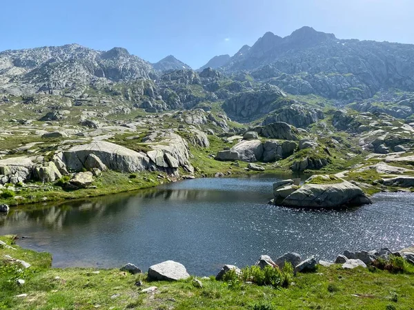 Atmosphère Estivale Sur Les Lacs Sans Nom Région Alpine Suisse — Photo