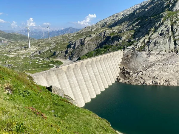 Diga Lucendro Diga Cemento Sul Lago Lucendro Nella Zona Alpina — Foto Stock