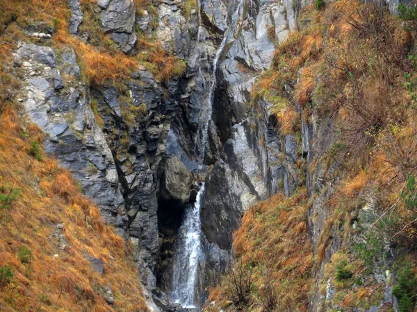 Cachoeiras Cascatas Sem Nome Vale Calfeisental Arena Tectônica Patrimônio Mundial — Fotografia de Stock