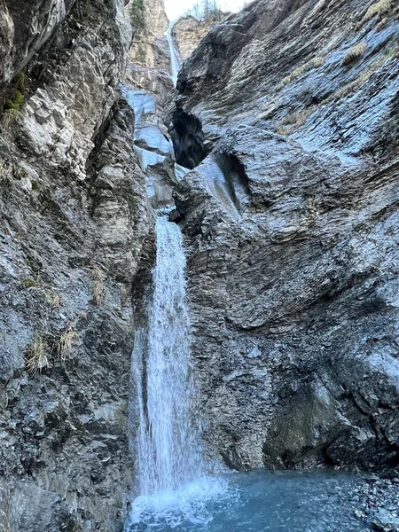 Cascades Sur Ruisseau Schrabach Dans Vallée Alpine Calfeisental Dans Arène — Photo