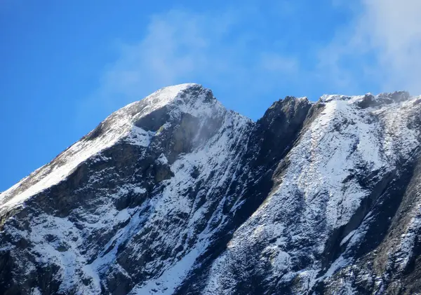 Pierwszy Jesienny Śnieg Alpejskim Szczycie Aelplichopf 2641 Alpach Szwajcarskich Światowym — Zdjęcie stockowe