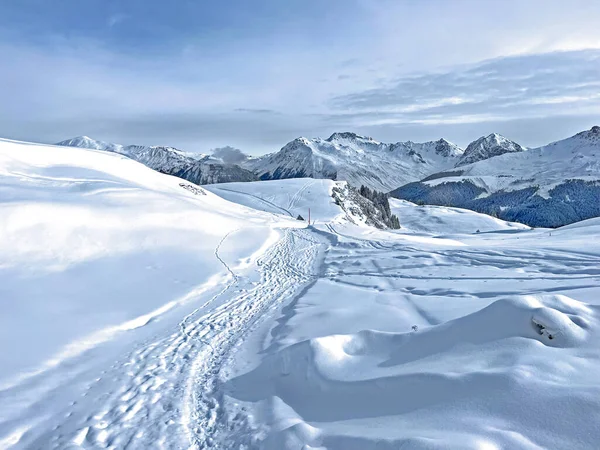 Wonderful Winter Hiking Trails Traces Fresh Alpine Snow Cover Swiss — Stock fotografie