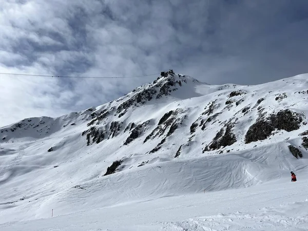 Snow Capped Alpine Peak Weisshorn 2653 Plessur Alps Mountain Range — Foto Stock