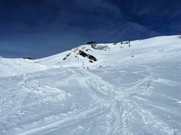 Wonderful Winter Hiking Trails Traces Fresh Alpine Snow Cover Swiss — Stock Photo, Image