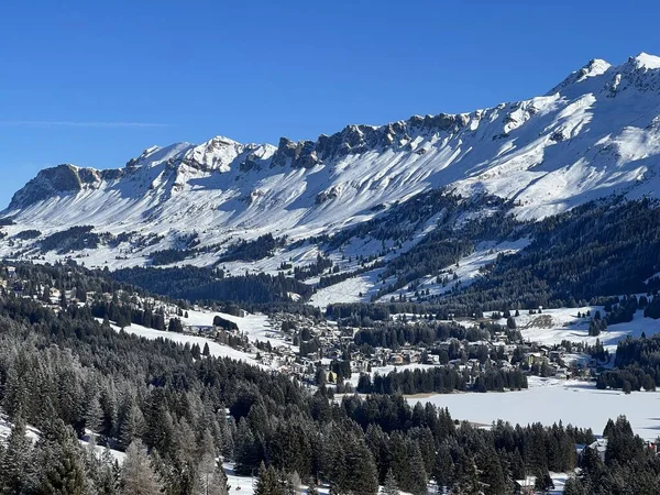 Fairytale Winter Atmosphere Magnificent Panorama Mountine Tourist Resorts Valbella Lenzerheide — Stockfoto