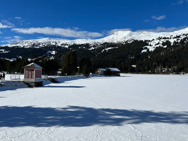 Типовий Зимовий Ідилій Замерзлому Вкритому Снігом Альпійському Озері Гайдзее Ігл — стокове фото