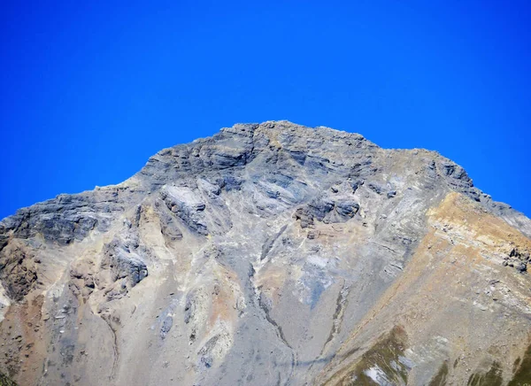 Alto Pico Alpino Suíço Lenzerhorn 2906 Acima Aldeia Turístico Agrícola — Fotografia de Stock