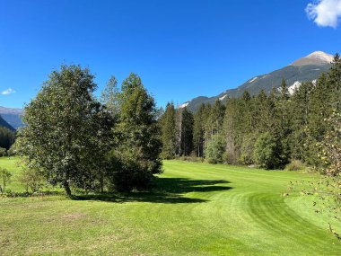 Alvaneu Bad Golf Kulübü veya Golfplatz Alvaneu Albula ya da Alvra Nehri 'nin güzel Alp Vadisi' nde kötü.)